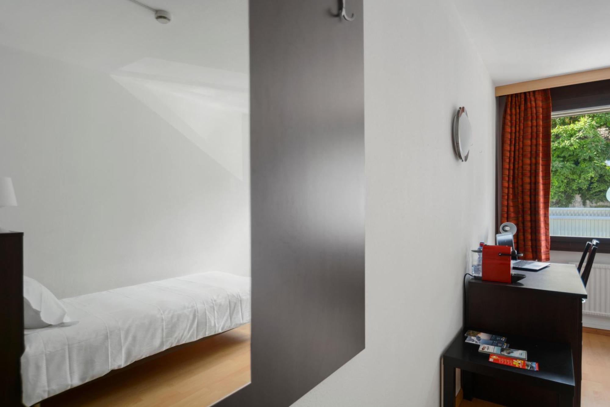 Neuchatel City Hotel Exterior foto